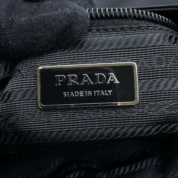 PRADA Black Shoulder Bag - Picture 14 of 15